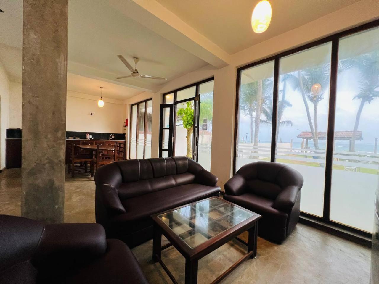 Ocean Breeze Villa Bussa Quarto foto