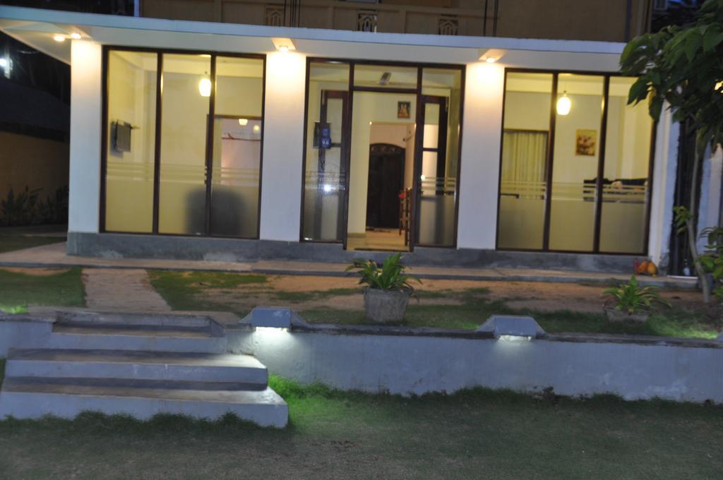 Ocean Breeze Villa Bussa Exterior foto