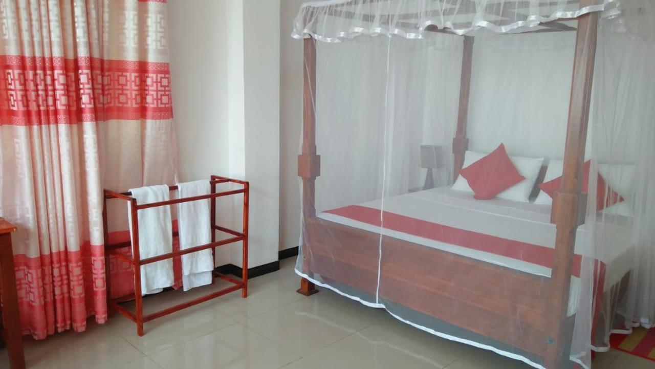 Ocean Breeze Villa Bussa Exterior foto